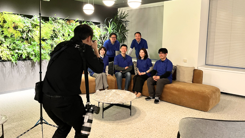 チーム写真撮影風景