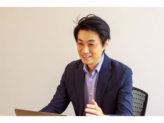 インタビュイー（ゲスト）とインビュアー